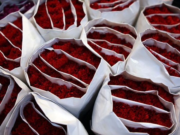 (Photo:) Flower market