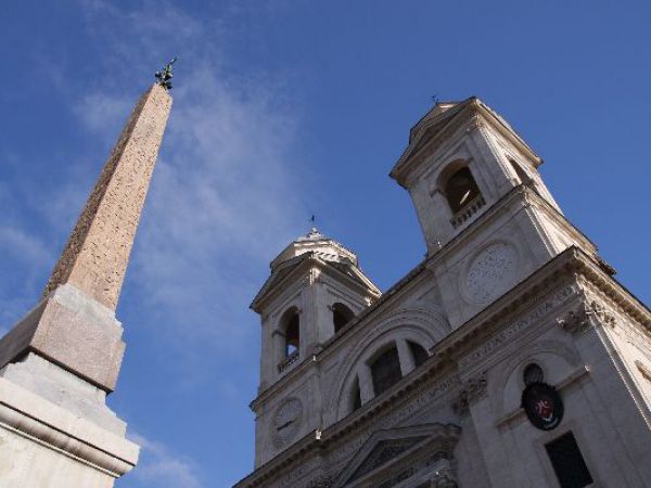 (Photo:) Kościół Trinita Dei Monti