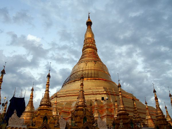 (Photo:) Shwedagon