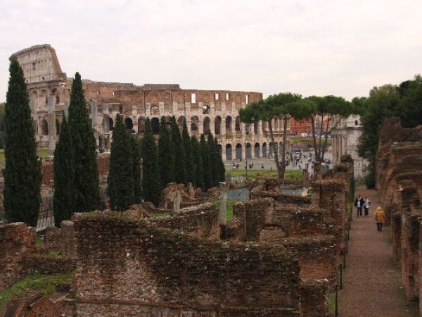 (Photo:) Forum Romanum
